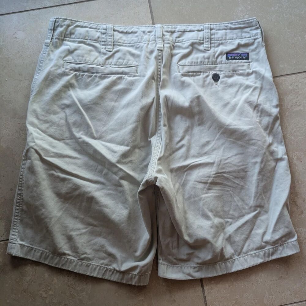 Patagonia Men's Cream and Tan Shorts